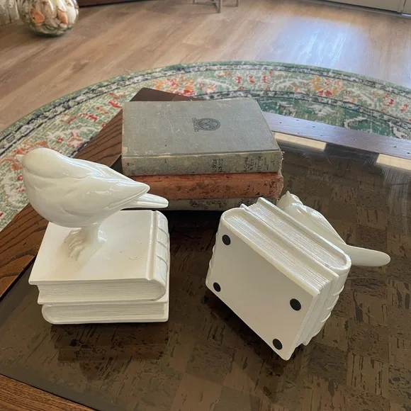 Elegant White Bird Bookends - Picture 6 of 6